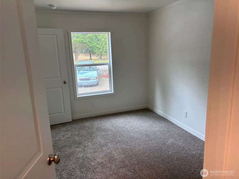 Property photo for 131 E Kingston Way, Shelton photo 19