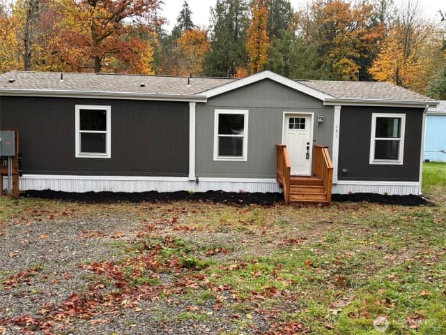Property photo for 131 E Kingston Way, Shelton