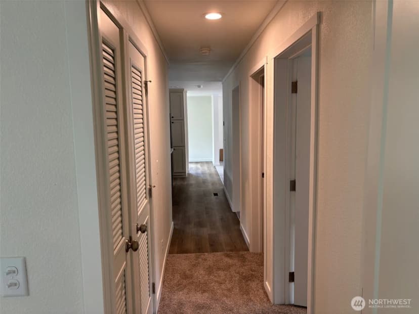 Property photo for 131 E Kingston Way, Shelton photo 20