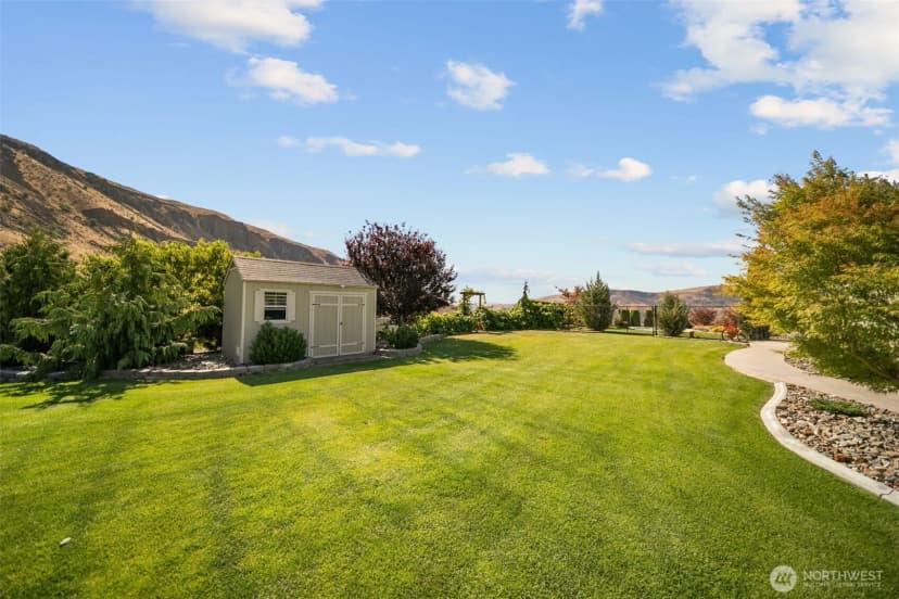 Property photo for 44 Sageland Road, East Wenatchee photo 36