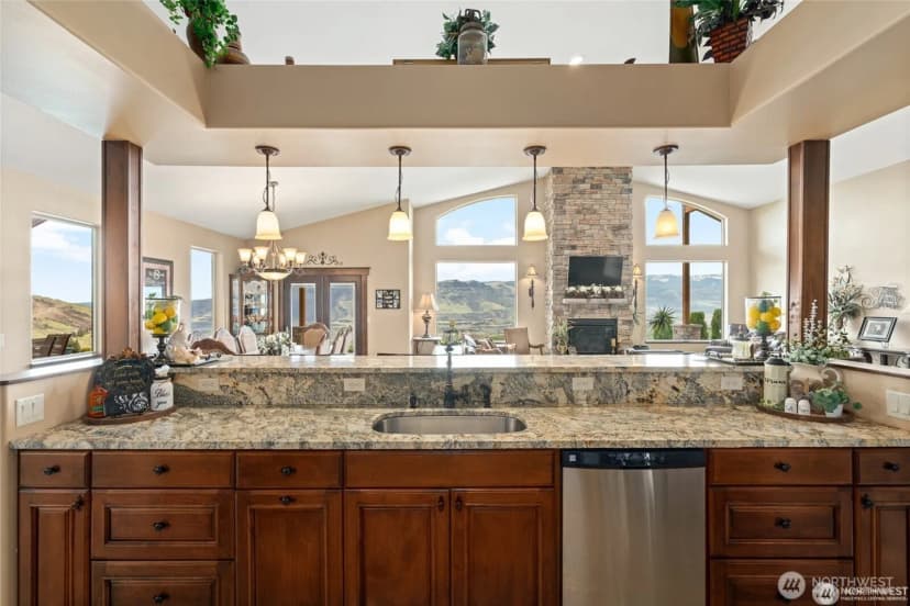 Property photo for 44 Sageland Road, East Wenatchee photo 17