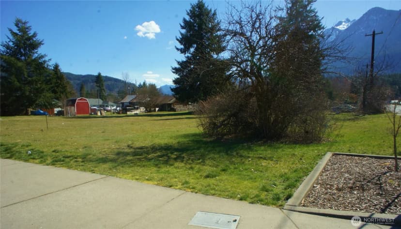 Property photo for 1095 Darrington Street, Darrington photo 3