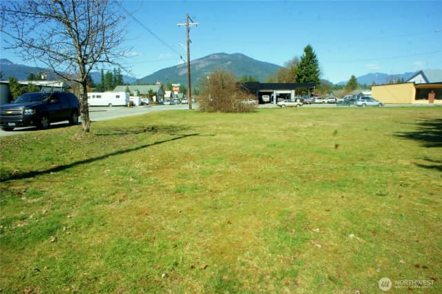 Property photo for 1095 Darrington Street, Darrington photo 5