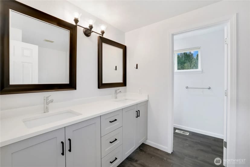 Property photo for 21662 Se 283rd Street, Maple Valley photo 12