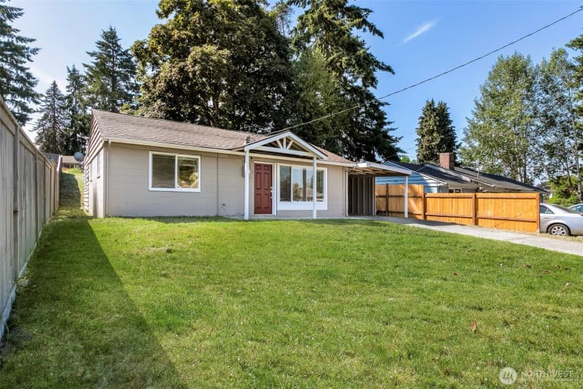 Property photo for 3513 Ne 7th Place, Renton photo 2