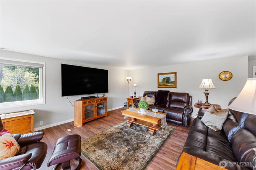 Property photo for 802 Haddon Road, Anacortes photo 7