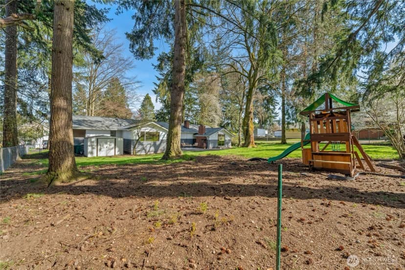 Property photo for 14207 6th Avenue S, Burien photo 39