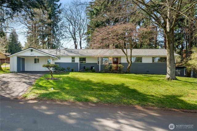Property photo for 14207 6th Avenue S, Burien photo 2