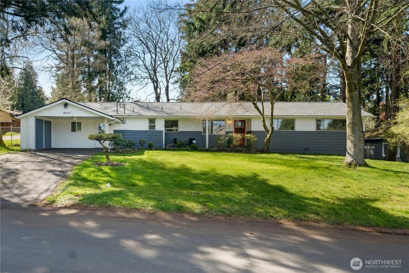 Property photo for 14207 6th Avenue S, Burien photo 2