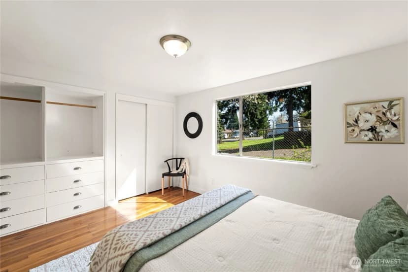 Property photo for 14207 6th Avenue S, Burien photo 29