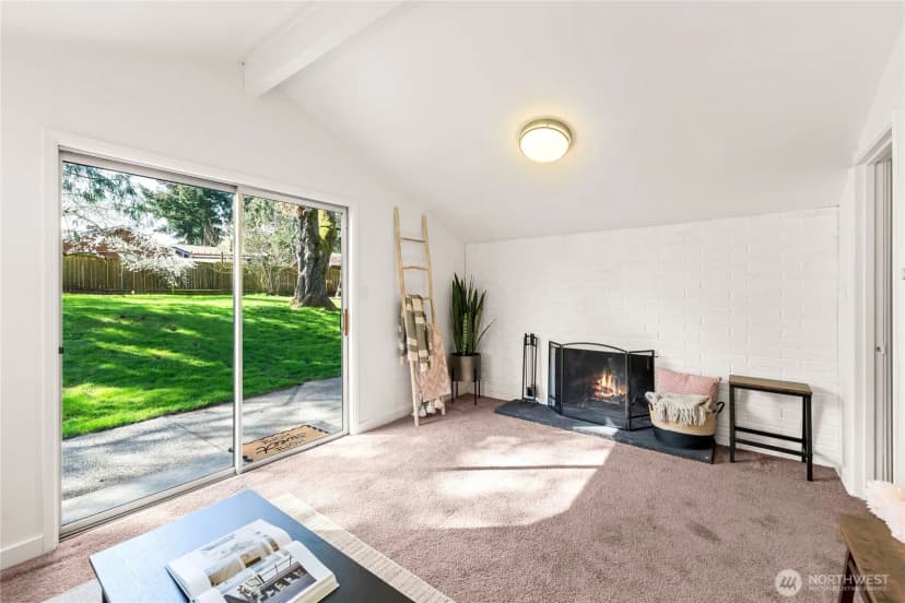 Property photo for 14207 6th Avenue S, Burien photo 32