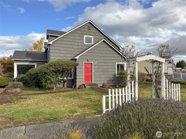 Property photo for 1017 E Front Street, Port Angeles photo 2