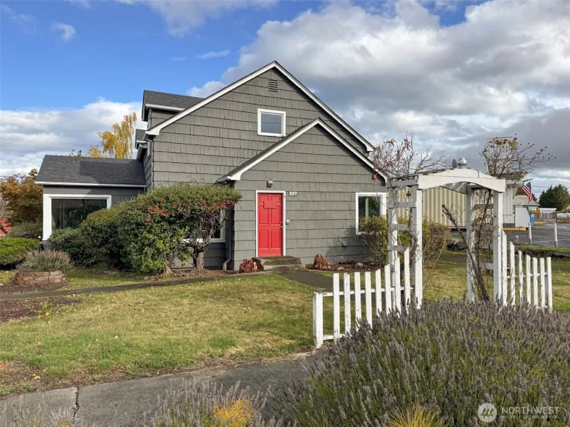 Property photo for 1017 E Front Street, Port Angeles photo 2