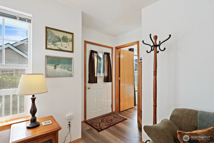 Property photo for 1021 Sinclair Way #38, Burlington photo 3