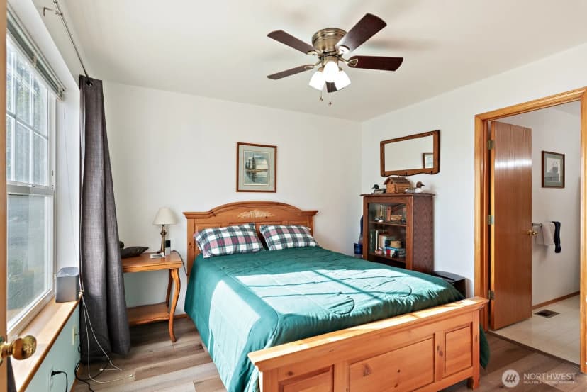 Property photo for 1021 Sinclair Way #38, Burlington photo 14
