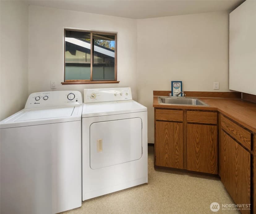 Property photo for 2180 Inverness Way, Coupeville photo 15