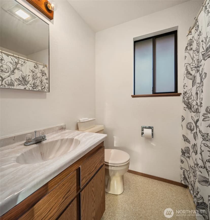 Property photo for 2180 Inverness Way, Coupeville photo 14