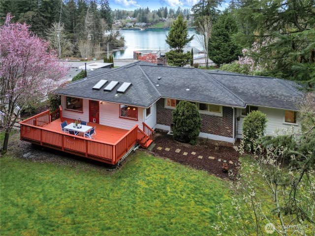 Property photo for 7111 Ray Nash Drive Nw, Gig Harbor photo 5