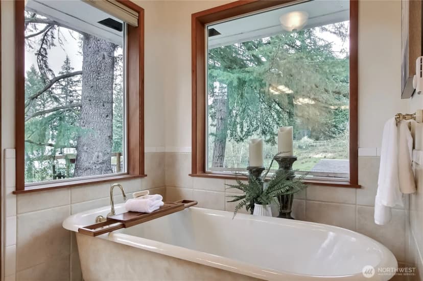 Property photo for 7111 Ray Nash Drive Nw, Gig Harbor photo 17