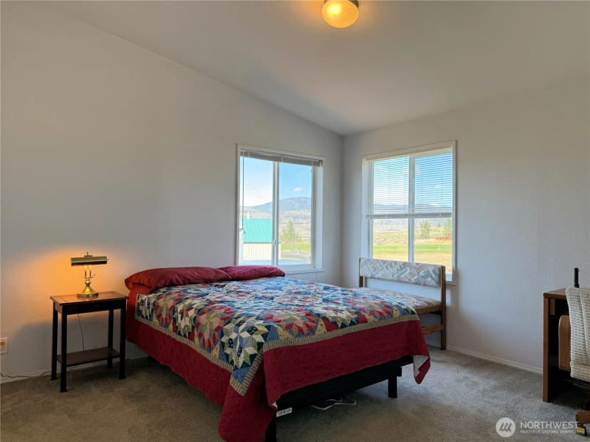 Property photo for 316 Airport Loop #a, Davenport photo 12