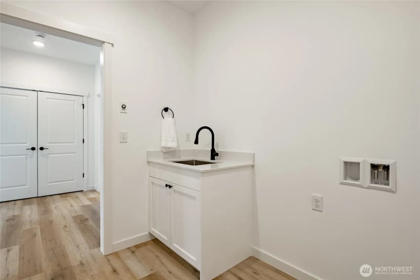 Property photo for 200 Sweet Gum Drive, Blaine photo 8