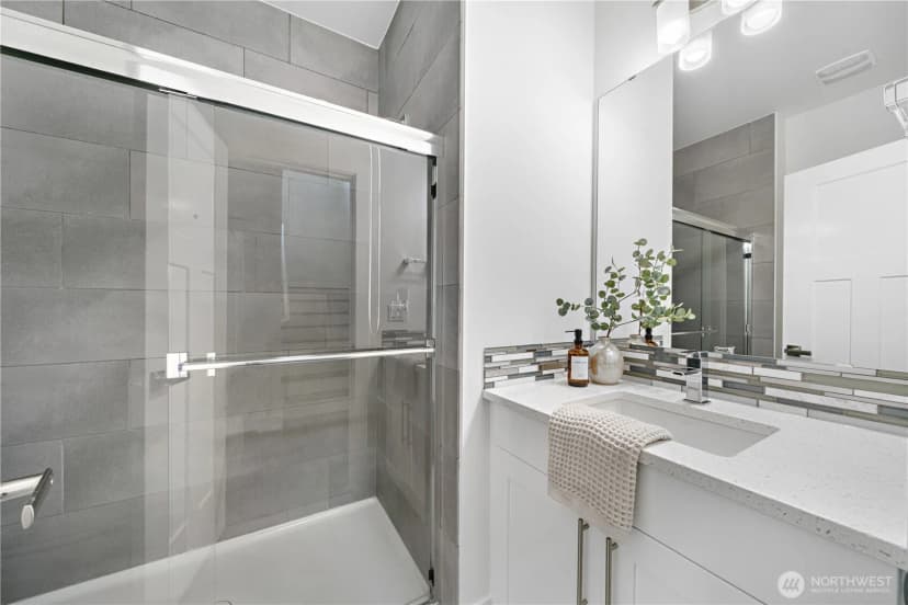 Property photo for 8837 Ne 202nd Place, Bothell photo 21