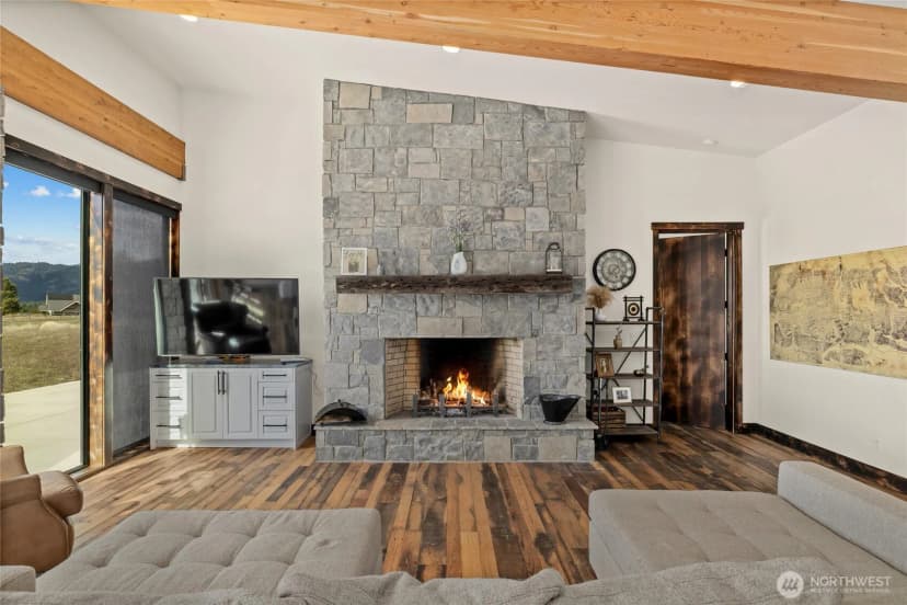 Property photo for 2697 Hidden Valley Rd, Cle Elum photo 6