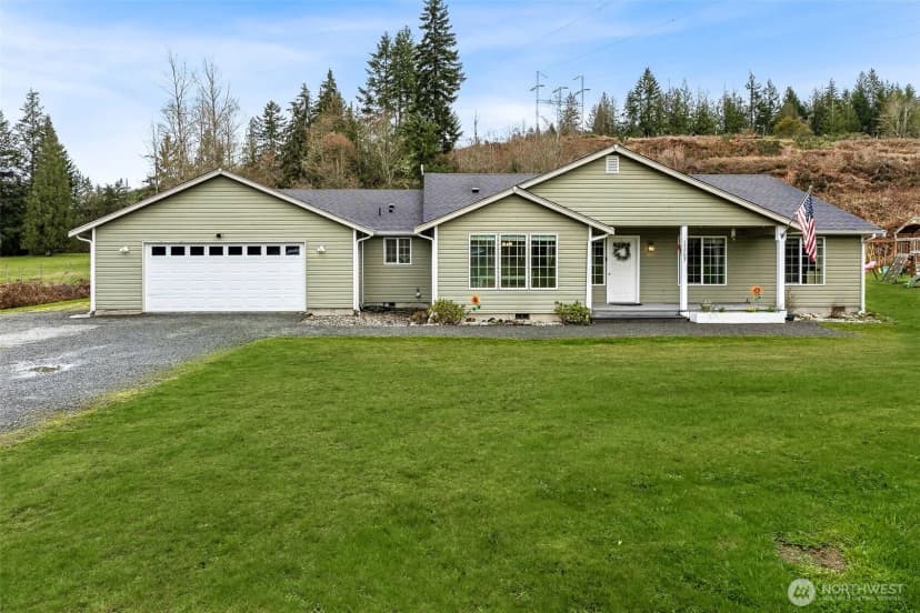 Property photo for 15503 State Route 165 E, Buckley