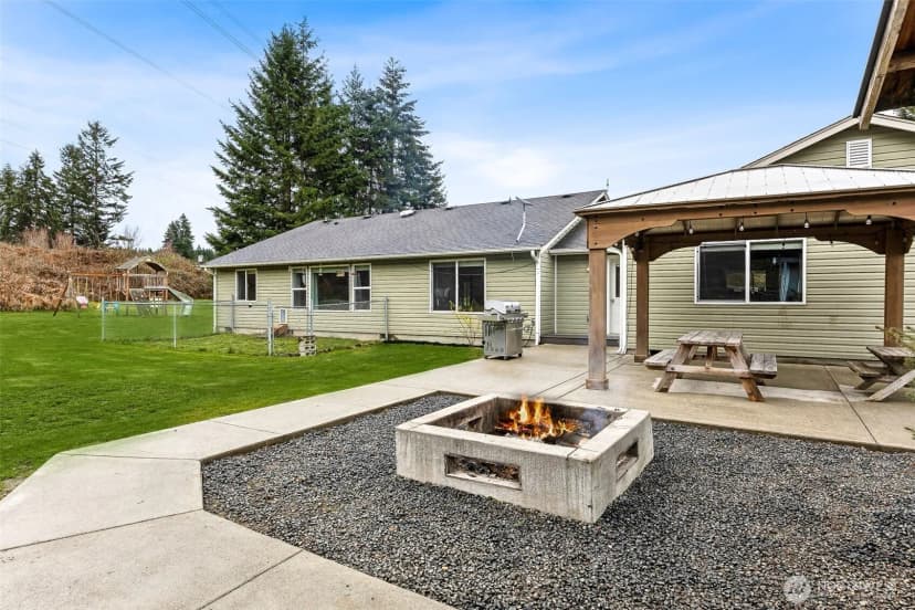 Property photo for 15503 State Route 165 E, Buckley photo 21