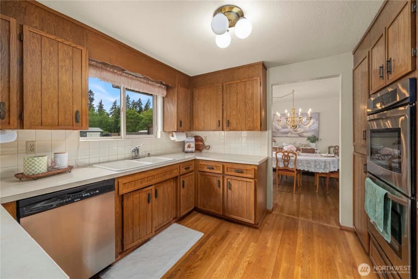 Property photo for 13124 50th Avenue E, Tacoma photo 9