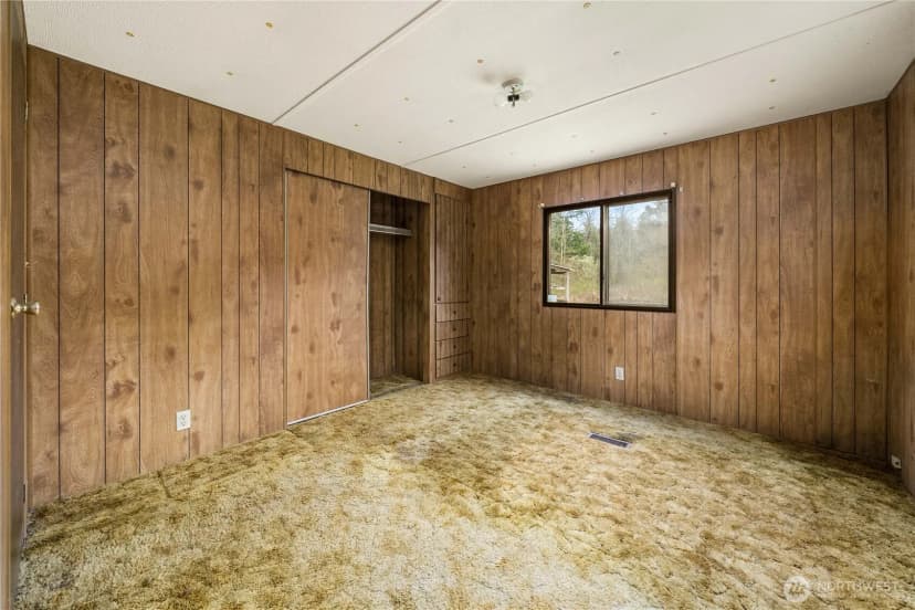 Property photo for 21215 Orting Kapowsin Highway E, Graham photo 24