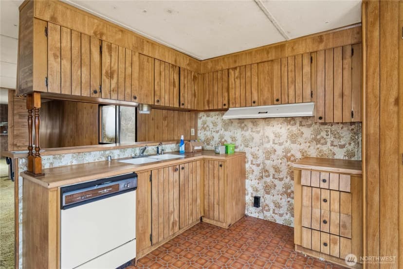 Property photo for 21215 Orting Kapowsin Highway E, Graham photo 19