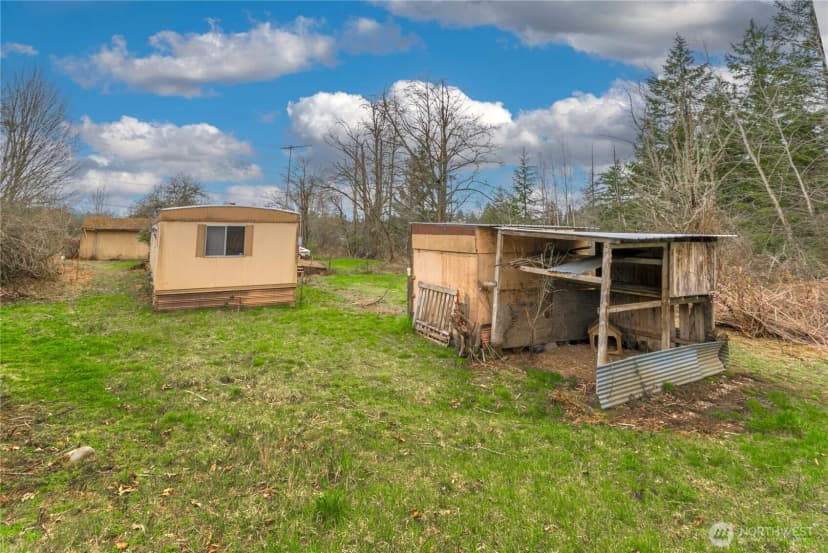 Property photo for 21215 Orting Kapowsin Highway E, Graham photo 9