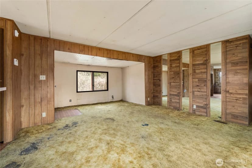 Property photo for 21215 Orting Kapowsin Highway E, Graham photo 13