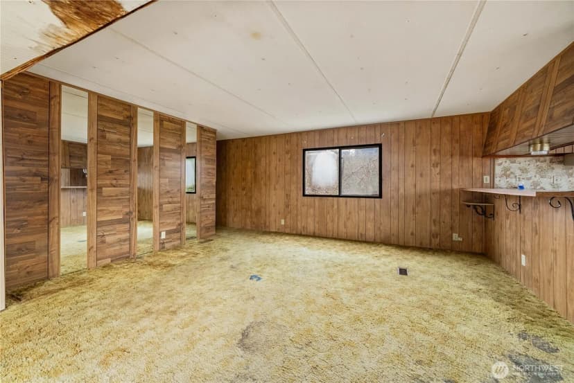 Property photo for 21215 Orting Kapowsin Highway E, Graham photo 15