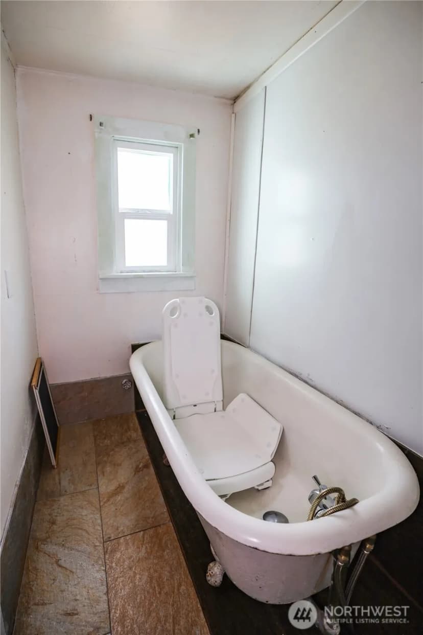 Property photo for 811 W Market Street, Aberdeen photo 28