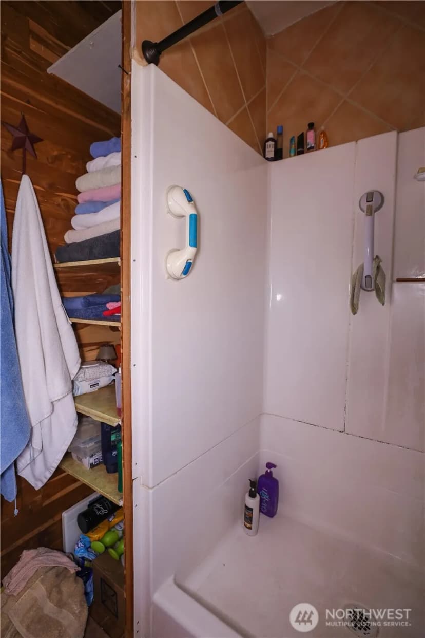 Property photo for 811 W Market Street, Aberdeen photo 13