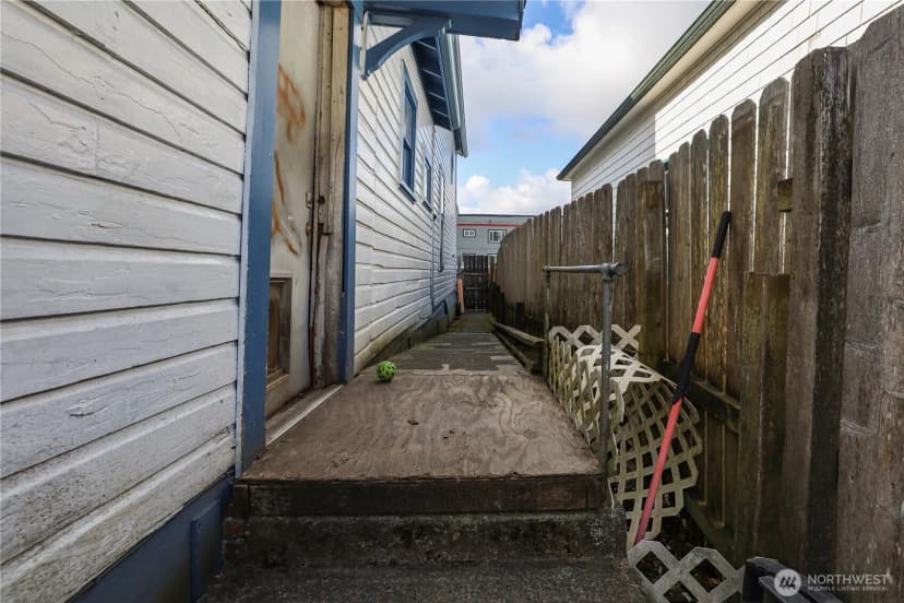 Property photo for 811 W Market Street, Aberdeen photo 32