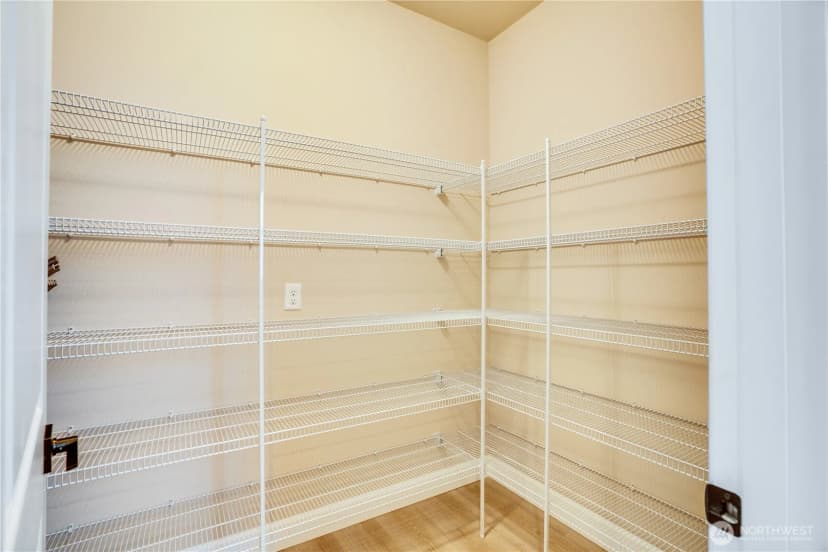 Property photo for 20716 156th Street Ct E, Bonney Lake photo 9