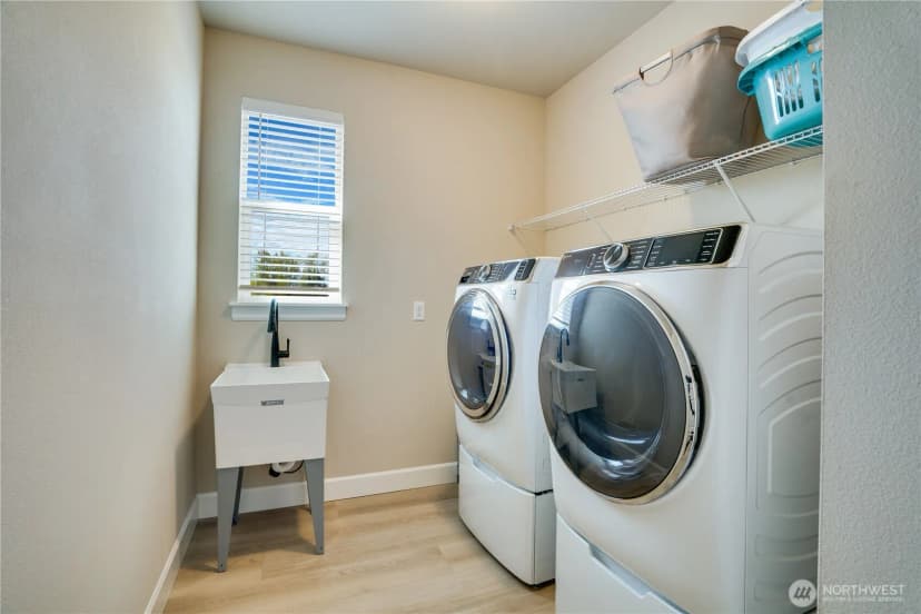 Property photo for 20716 156th Street Ct E, Bonney Lake photo 33