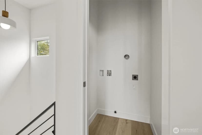 Property photo for 3106 Ne 75th Street, Seattle photo 15