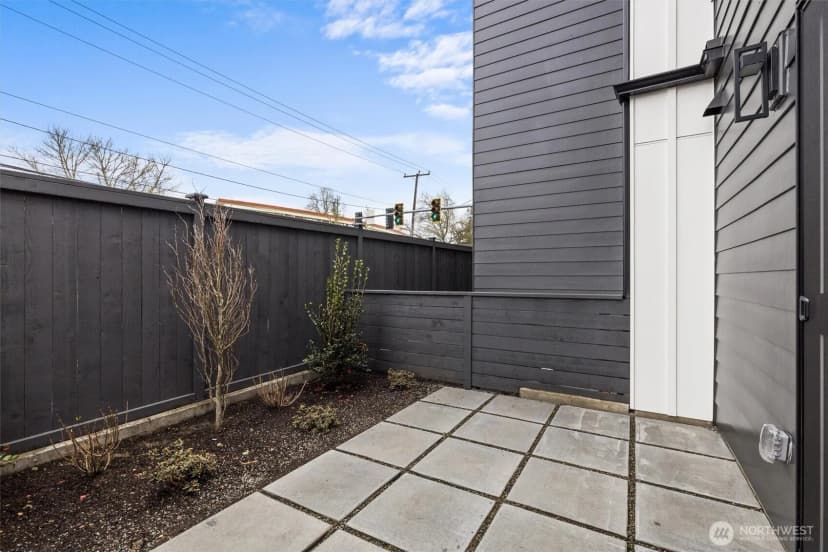 Property photo for 3106 Ne 75th Street, Seattle photo 21