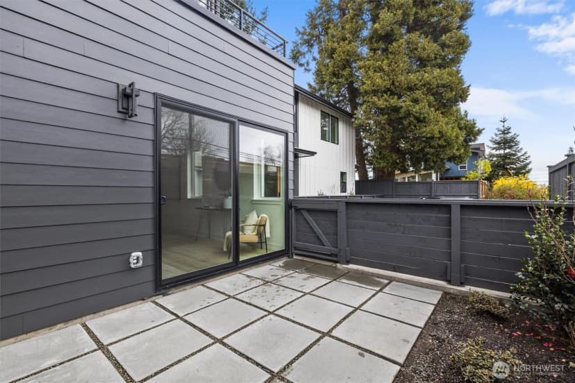 Property photo for 3106 Ne 75th Street, Seattle photo 22