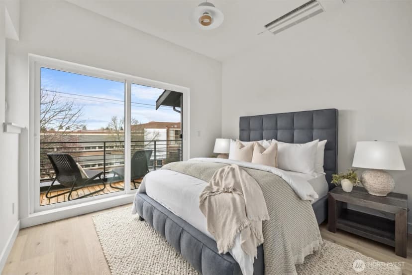 Property photo for 3106 Ne 75th Street, Seattle photo 17