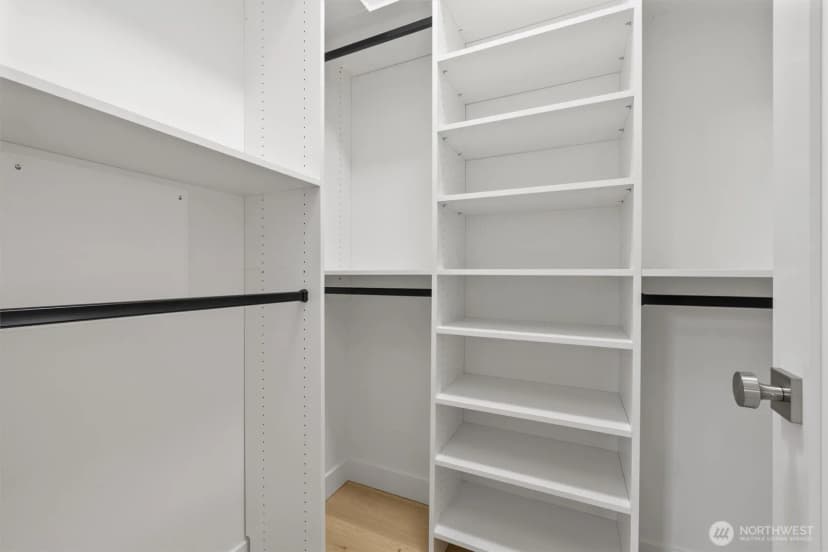 Property photo for 3108 Ne 75th Street, Seattle photo 14