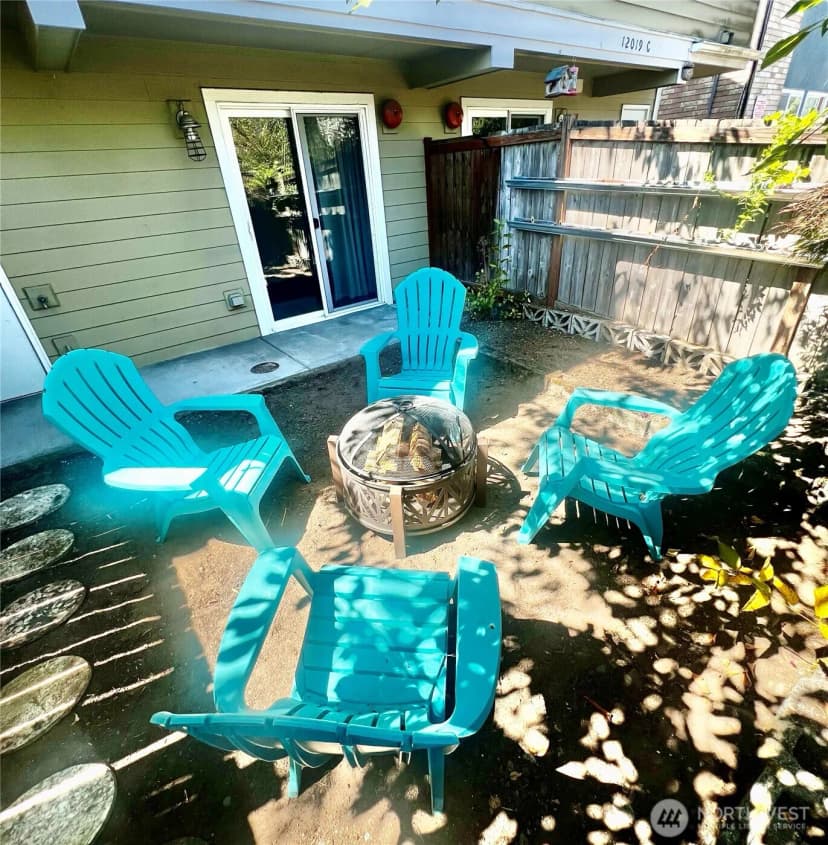 Property photo for 12019 32nd Avenue Ne #b, Seattle photo 22