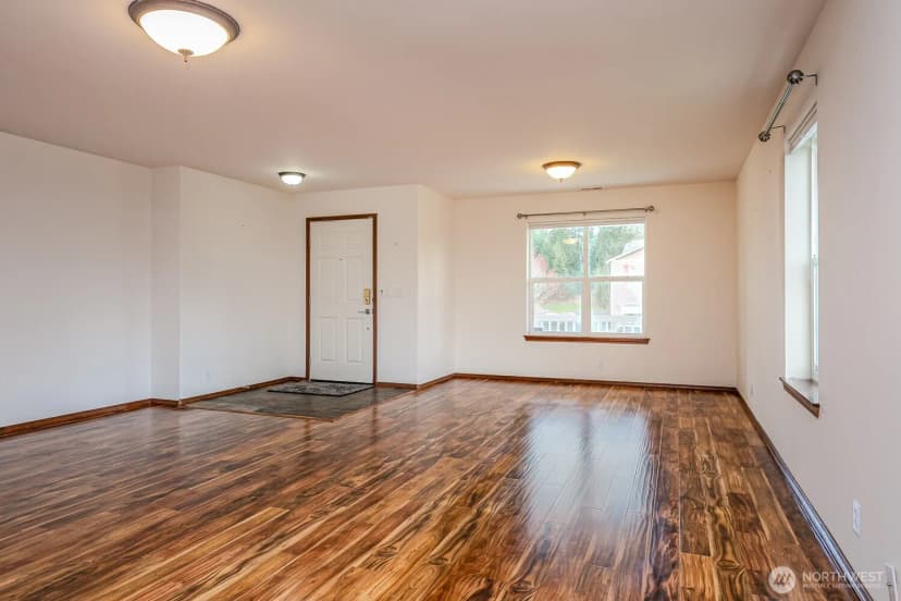 Property photo for 402 Easy Street Se, Rainier photo 7