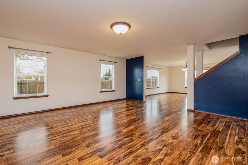 Property photo for 402 Easy Street Se, Rainier photo 6