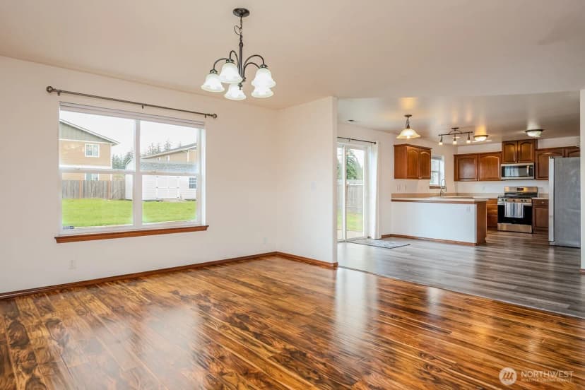Property photo for 402 Easy Street Se, Rainier photo 9