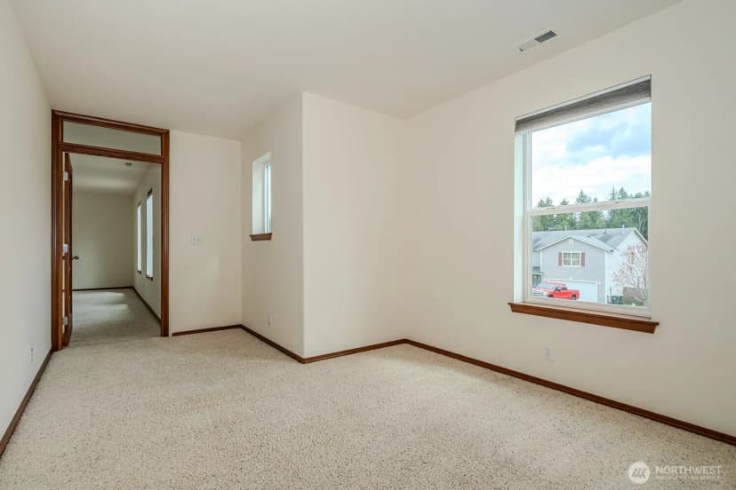 Property photo for 402 Easy Street Se, Rainier photo 29
